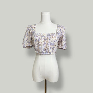 H&M Top Women Size Medium Floral Purple Linen Blend Cropped Short Puff Sleeve